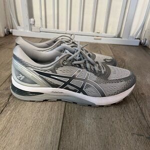 MENS ASICS RUNNING SHOES SIZE 11 1/2